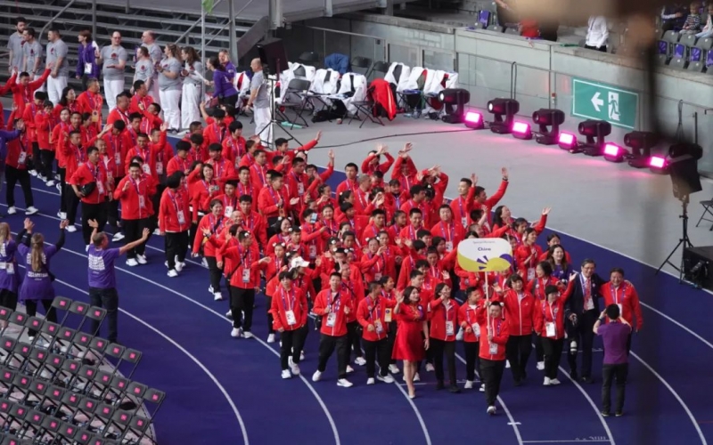 第16届世界夏季特奥会柏林开幕 旋乐吧spin8集团总裁张君婷出席开幕式并陪同中国代表团入场