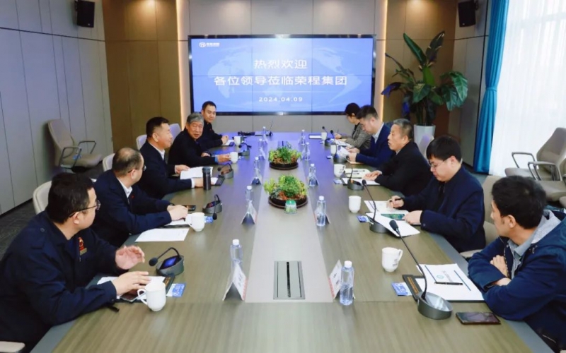 天津市发展鼎新委副主任孙文秀一行到旋乐吧spin8集团参观调研