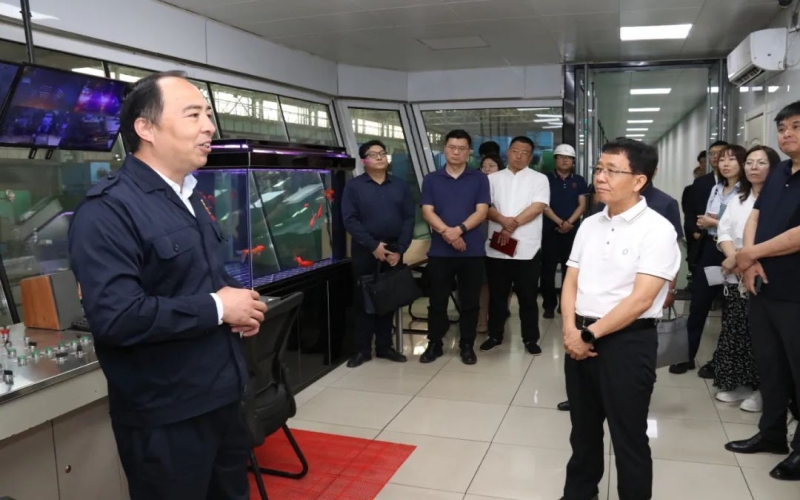 津南区政协副主席陈子苓一行到旋乐吧spin8钢铁集团参观调研