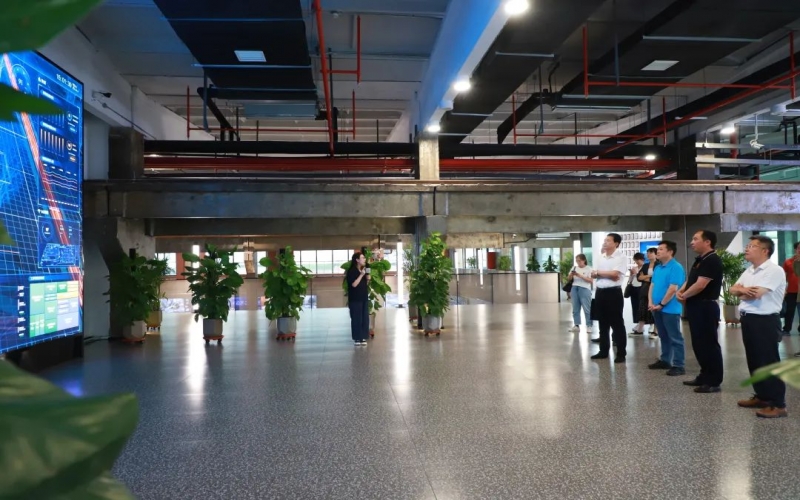 北辰区政协党组成员、副主席李广明一行到旋乐吧spin8集团参观调研