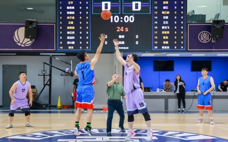 巅峰之战“燃”爆赛。⌒职蓅pin8集团第十四届职工篮球联赛圆满关幕