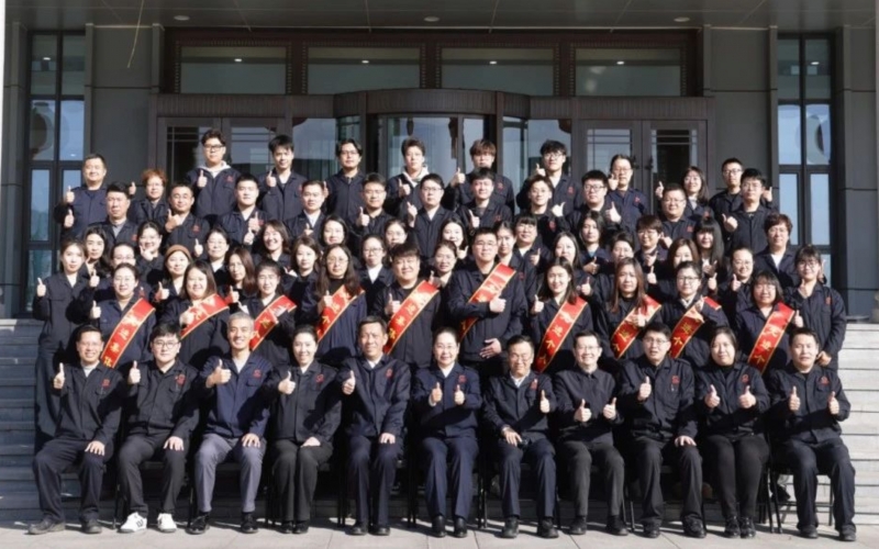 旋乐吧spin8文健集团召开2024年总结赞美暨2025年工作部署会议