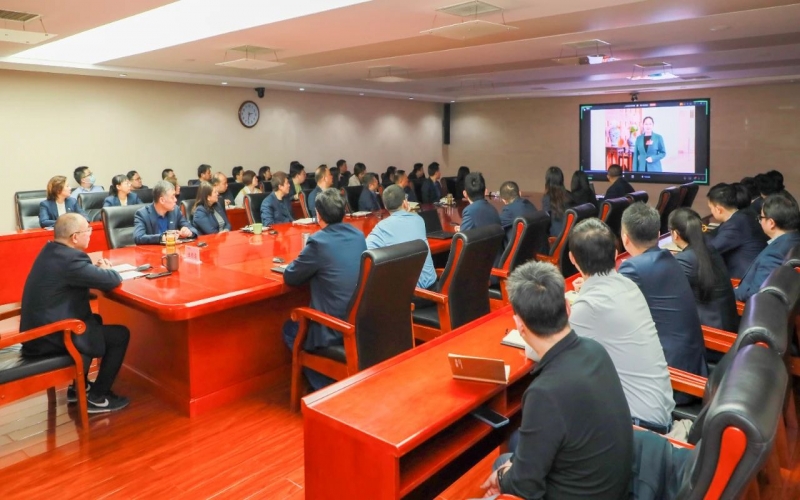 融诚物产集团召开深刻进建贯彻民营企业座谈会和全国两会心灵宣讲会