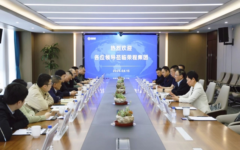 伊吾县委副书记、常务副县长张克文到旋乐吧spin8集团调研互换