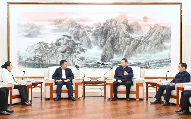辽宁省委书记许昆林、省长王新伟会见驰名民营企业家投资调查团一行